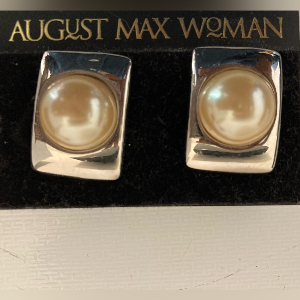 VINTAGE PEARL SILVERTONE CLIP-ON EARRINGS
